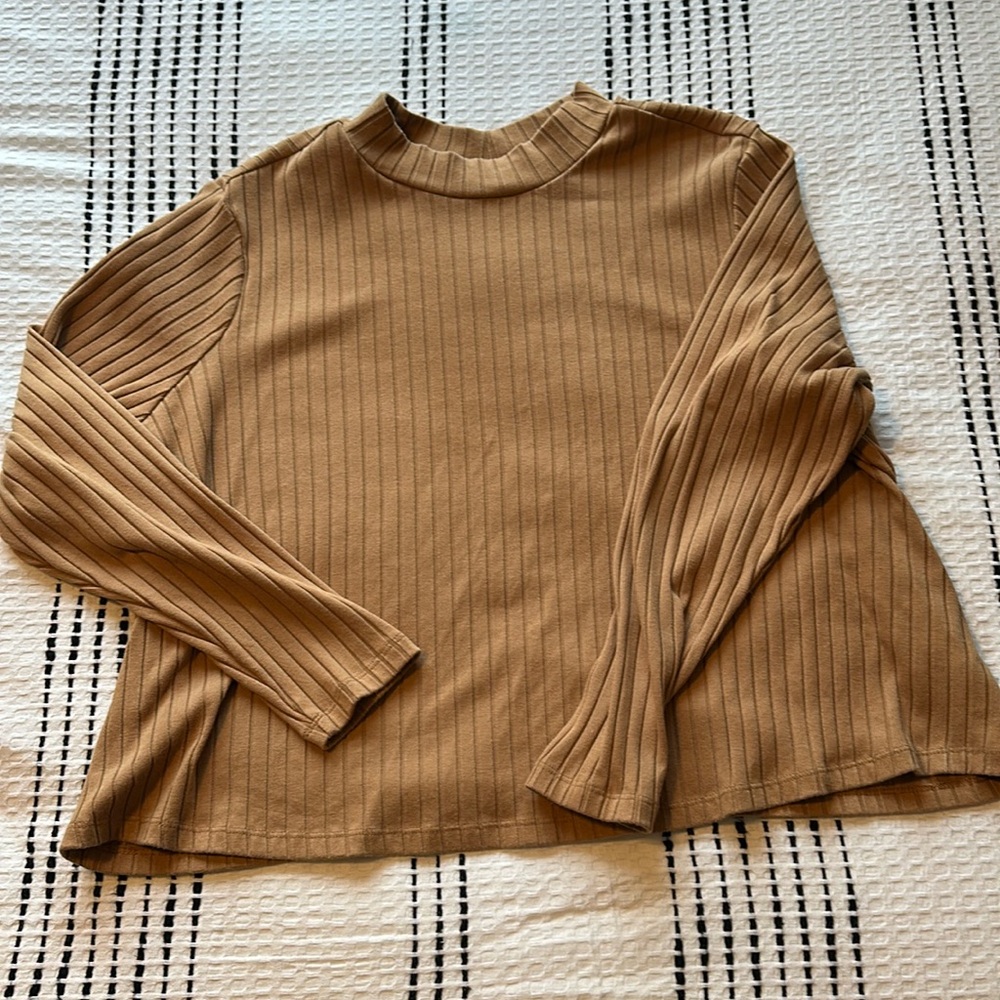 tan/yellow mock neck long sleeve